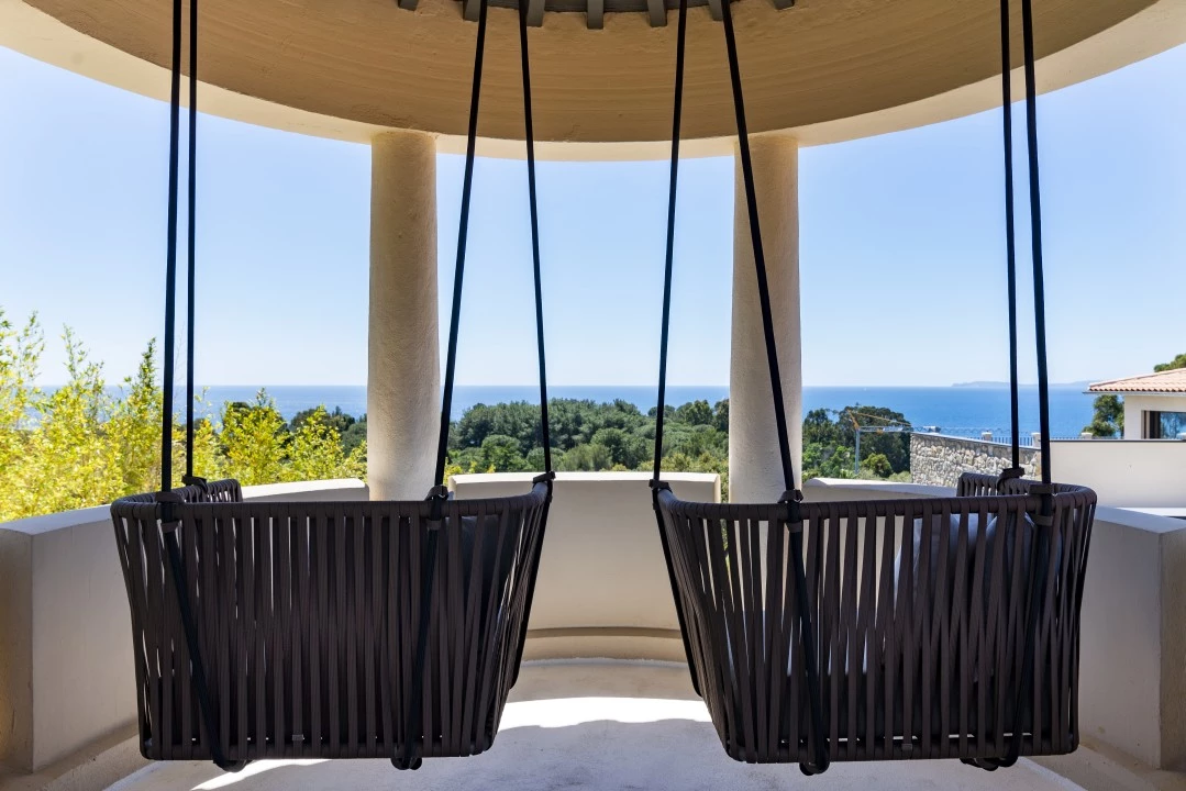 1673040008-Villa Victoire swing view.webp